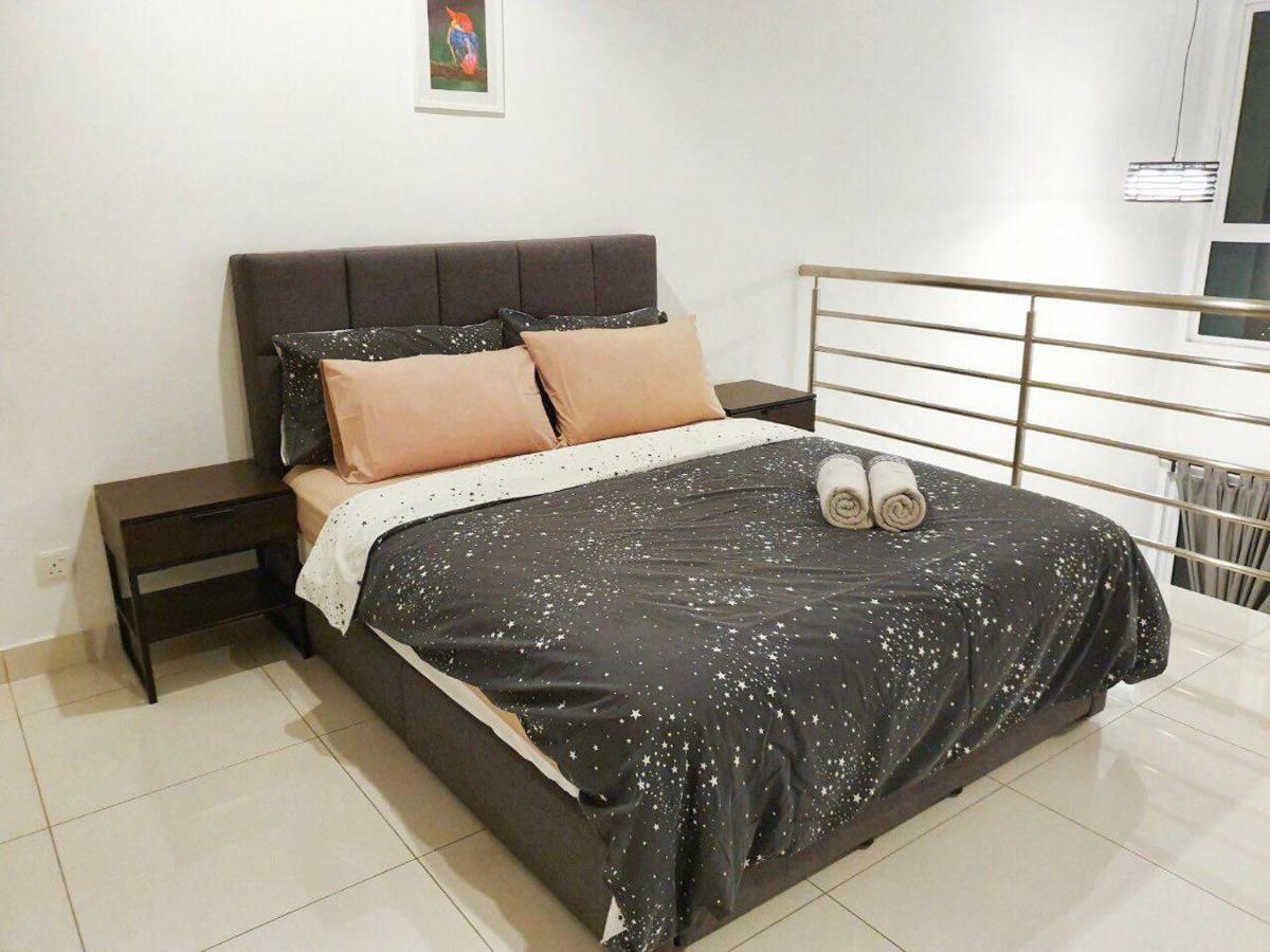 Yenni Duplex @ Decentrum, Kajang Seri Kembangan Zewnętrze zdjęcie
