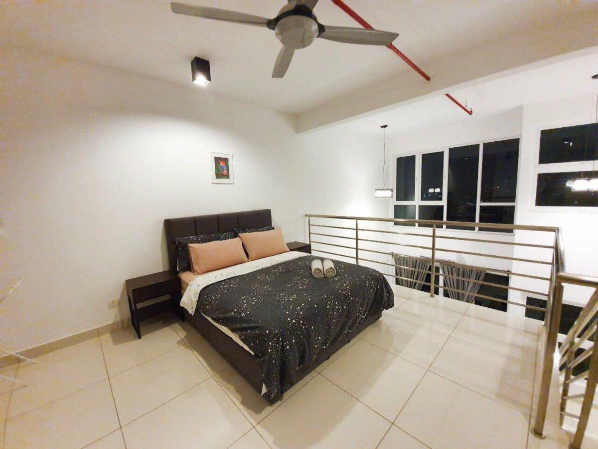 Yenni Duplex @ Decentrum, Kajang Seri Kembangan Zewnętrze zdjęcie